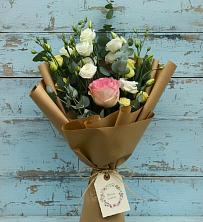 Букет цветов из:  Розы и Лизиантусы в Оловянной